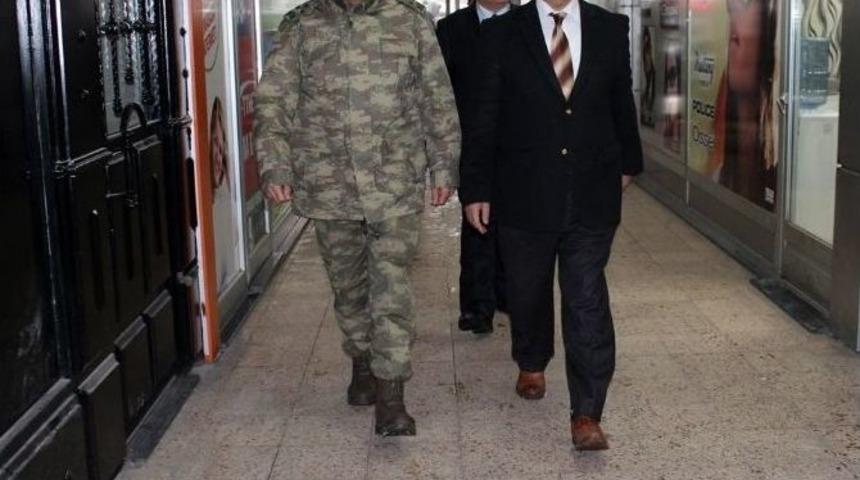 Korgeneral &Ouml;ngay&rsquo;dan Ervak&rsquo;a Ziyaret