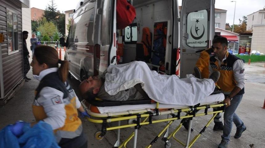 Pres Makinasına Sıkışan Kolu Koptu