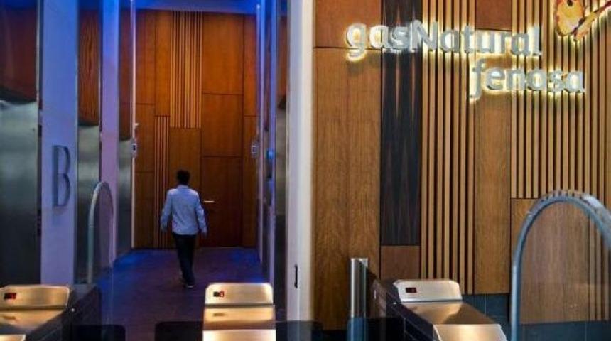 Şirketler Ve Bankalar Katalonya&rsquo;Dan &Ccedil;ıkma Kararı Alıyor