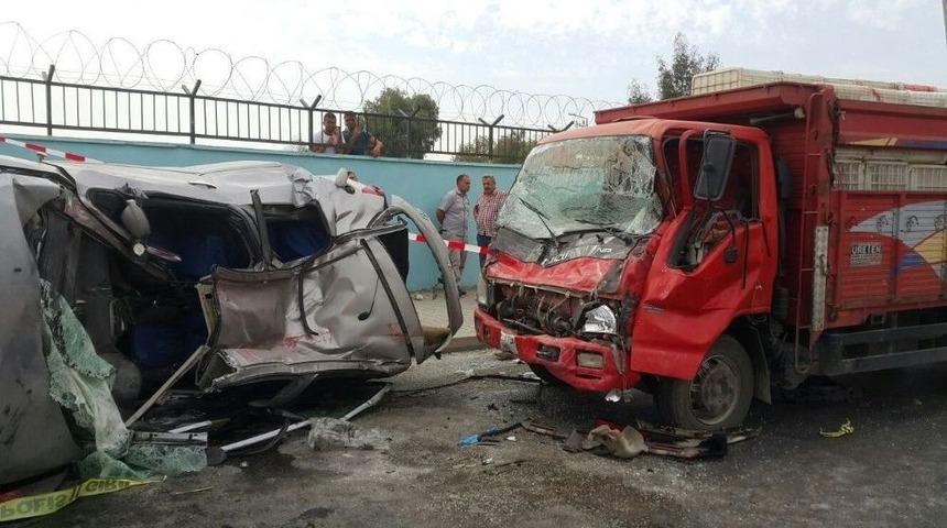 Mersin&rsquo;de Trafik Kazası: 1 &Ouml;l&uuml;