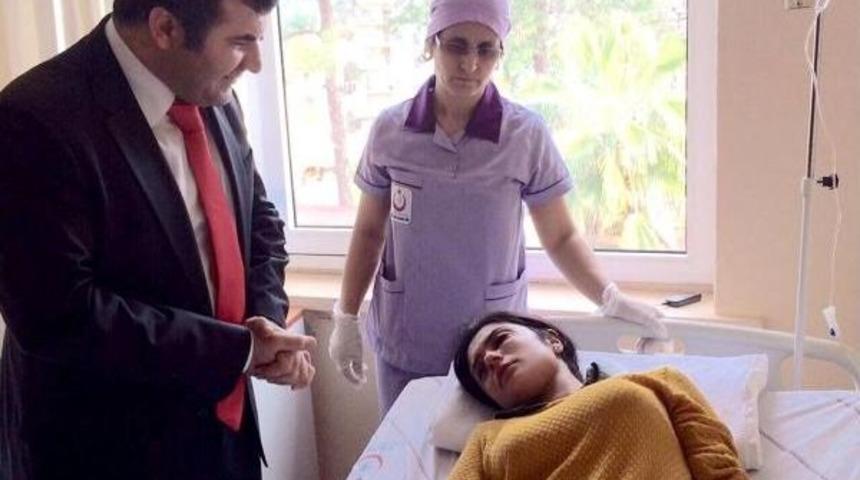 İş&ccedil;i Taşıyan Otob&uuml;sle Tır &Ccedil;arpıştı: 4 &Ouml;l&uuml;, 47 Yaralı (2)