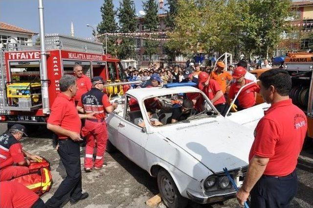 Malatya’da 2014 Yılında Toplam Bin 474 Yangın Ve Olaya Müdahale Edildi