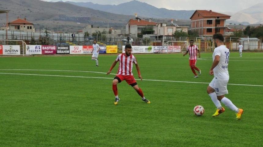 B&ouml;lgesel Amat&ouml;r Lig: Sandıklıspor:10-uşak Vefaspor:1
