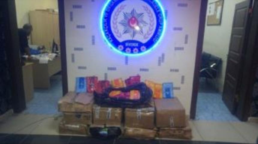 &Ccedil;ekicide 10 Bin Paket Ka&ccedil;ak Sigara Ele Ge&ccedil;irildi