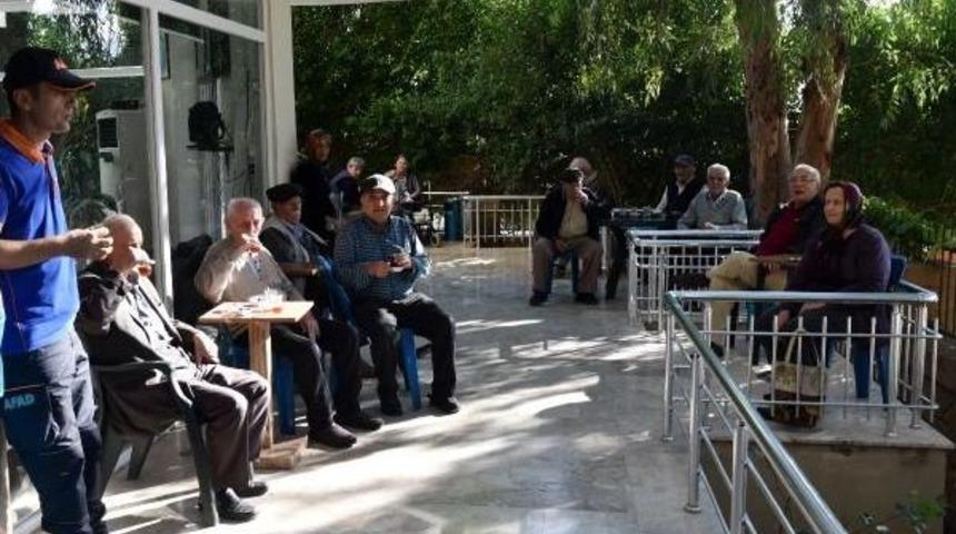 Huzurevindeki Yangın Tatbikatını Ger&ccedil;ek Zannedip, 112'yi Aradılar