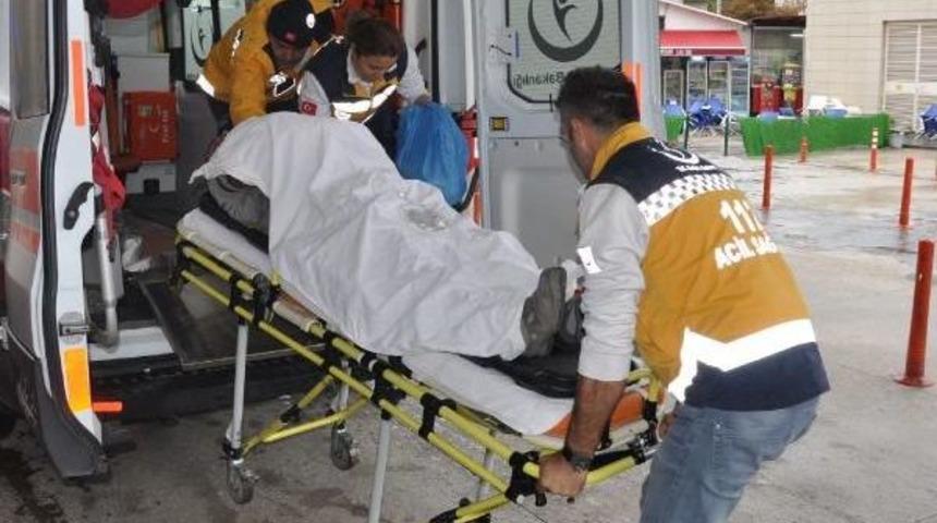 İş&ccedil;inin Pres Makinesine Sıkışan Kolu Koptu