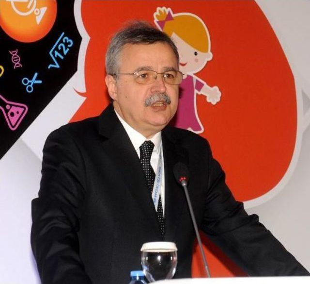 Bakan Avcı: Eğitim Yazboz Tahtası