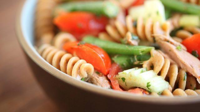 Ton balıklı makarna nasıl yapılır?