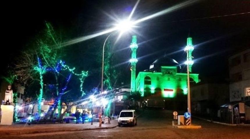 Anamur&rsquo;da Camiler Işıklandırılıyor