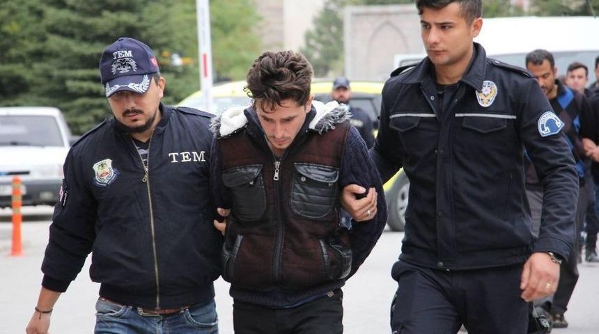 Yozgat’ta Yakalanan 4 Deaş’lı Sınır Dışı Edildi