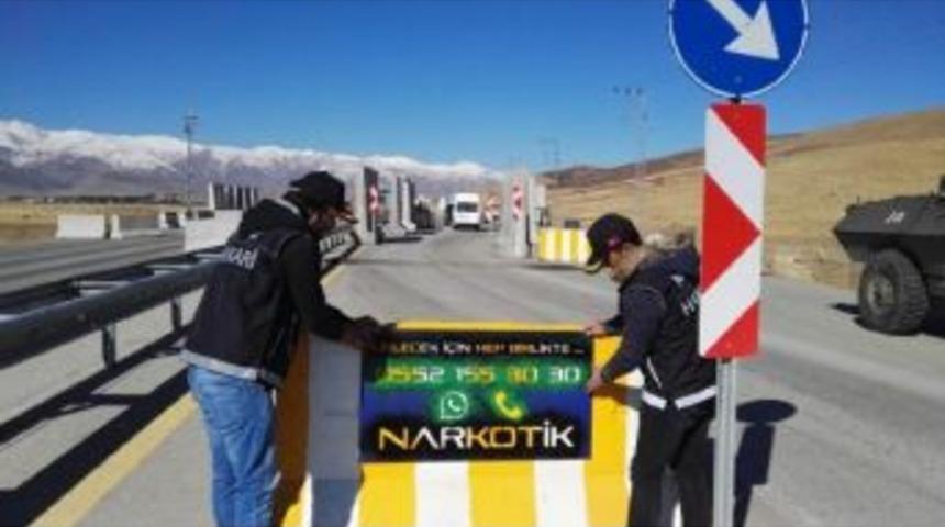 Hakkari'de Uyuşturucu Ile M&uuml;cadele I&ccedil;in Whatsapp Ihbar Hattı