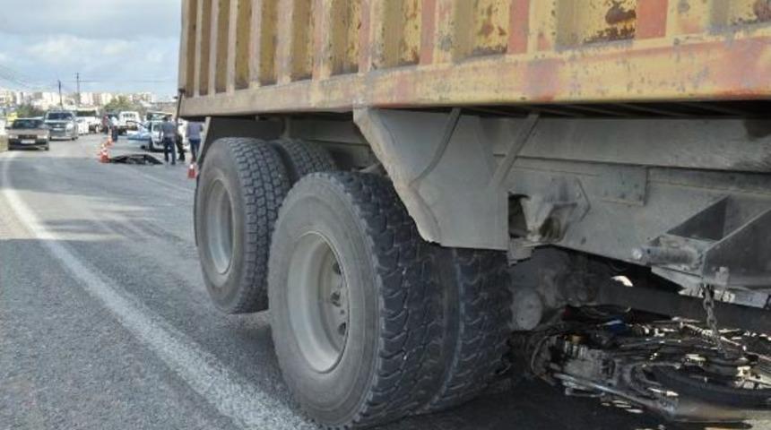 Cezaevinden Izinle &Ccedil;ıktı, Kazada &Ouml;ld&uuml;