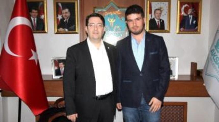 As&uuml; &Ouml;ğrenci Konsey Başkanı Yılmaz, Başkan Yazgı&rsquo;yı Ziyaret Etti