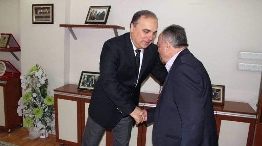 Elazığ Emniyet M&uuml;d&uuml;r&uuml;, Muhtarlar İle Bir Araya Geldi