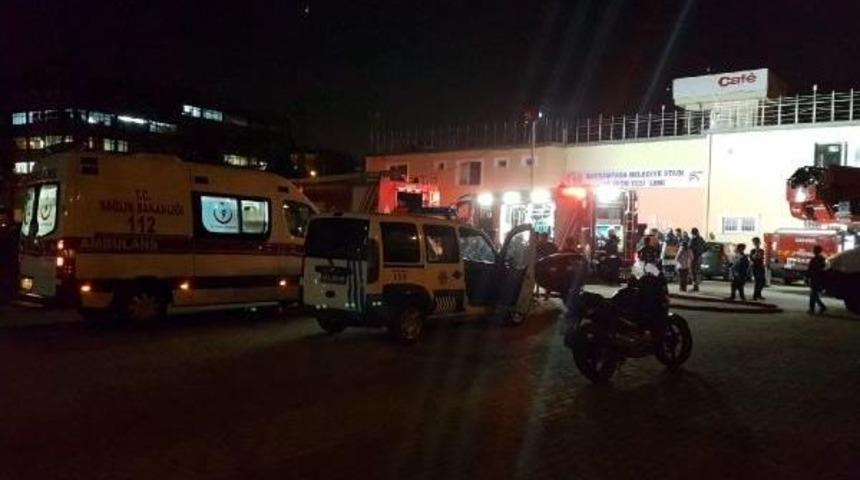 Bayrampaşa'da Stadyumda Yangın...(1)