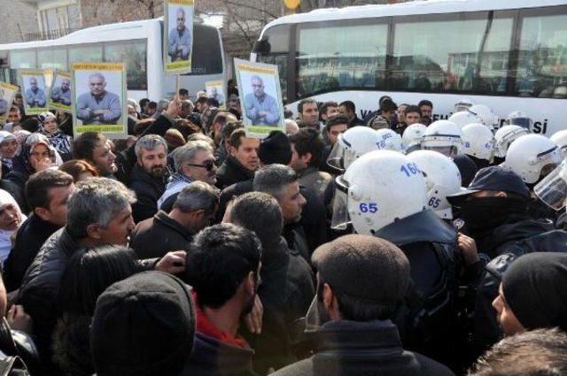 Hdp'li  Üçer: Haddinizi Aşarsanız Kobani'deki Direnişi Görürsünüz