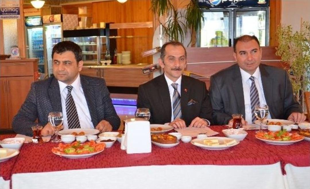 &Ccedil;om&uuml;, &Ouml;t&uuml;ken Ve &Ccedil;anakkale&rsquo;yi Buluşturuyor