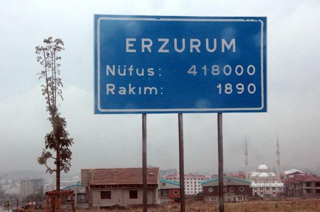 Erzurum&rsquo;un Y&uuml;ksek Kesimlerine Mevsimin &Uuml;&ccedil;&uuml;nc&uuml; Karı Yağdı