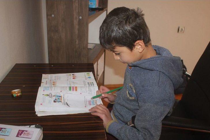 Ağrı’da Engelli Çiftin Yaşam Mücadelesi G3