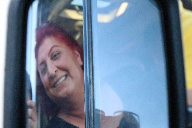 Unuttuğu Çantayı Getirmeyen Şoföre Kızıp Servis Şoförü Oldu G3