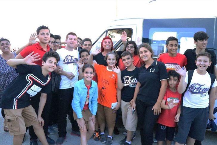 Unuttuğu Çantayı Getirmeyen Şoföre Kızıp Servis Şoförü Oldu G4