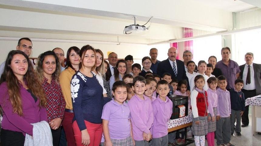 Kuyucak&rsquo;ta Atık Pil Toplayan Okullar &Ouml;d&uuml;llerini Aldı