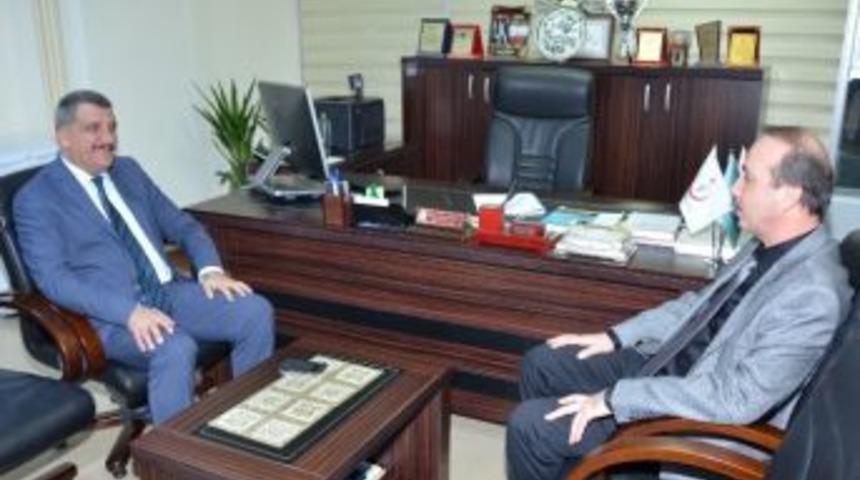 Başkan G&uuml;rkan, Boztepe&rsquo;yi Ve Berk&rsquo;i Ziyaret Etti