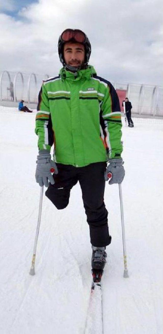 Ampute Milli Takımı nın Oyuncusu Feyyaz G&ouml;z&uuml;a&ccedil;ık, Kayseri nin Gururu Oldu 2