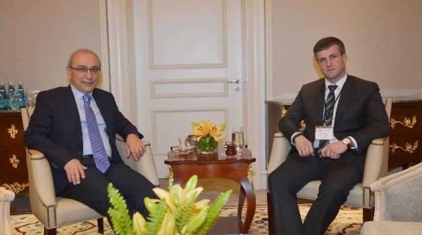 Bakan Elvan, Traceca Üyesi Ülkelerin Bakanlarıyla Görüştü