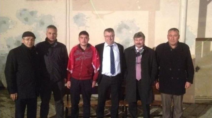 Edremitli Gen&ccedil;ler Askere Uğurlandı