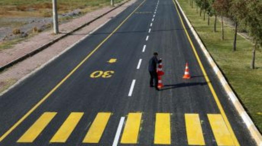 Aksaray&rsquo;da Asfalt &Ccedil;alışmaları S&uuml;r&uuml;yor