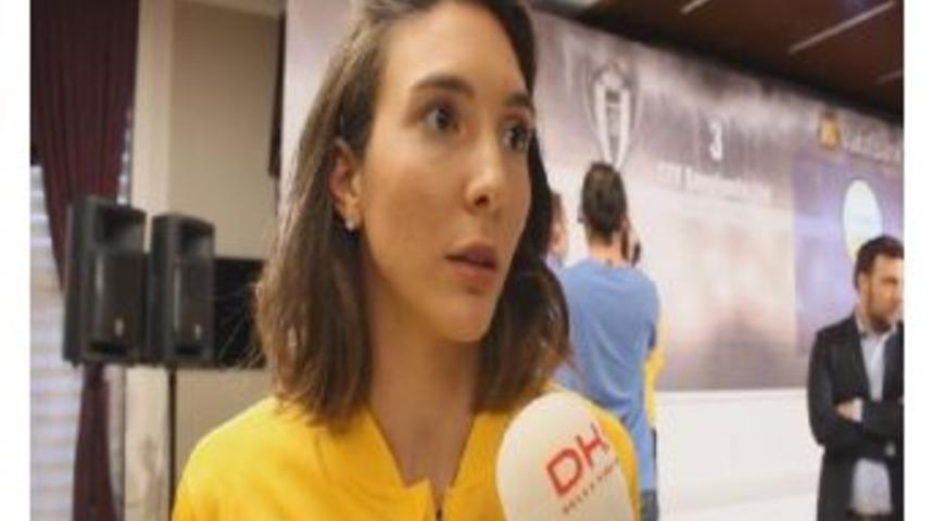 Vakıfbank'ın Milli Pas&ouml;r&uuml; Naz Aydemir Akyol: "hedefimiz B&uuml;t&uuml;n Kulvarda Şampiyonluk"