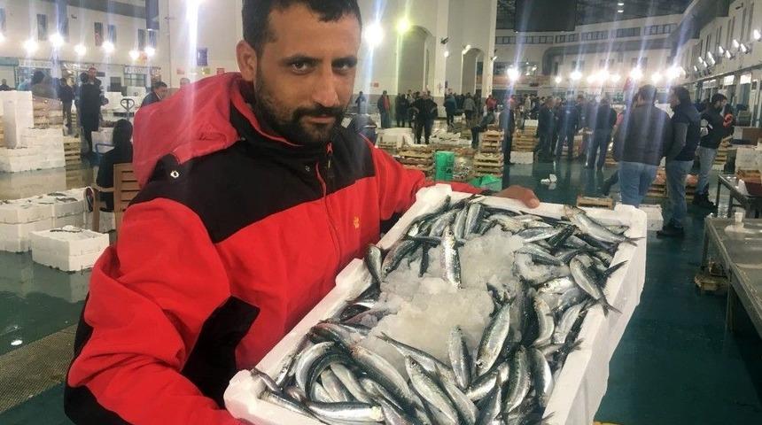 Marmara Ve Karadeniz&rsquo;de Balığın Az Olması Ege&rsquo;de Fiyatları Arttırdı