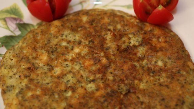 Peynirli omlet nasıl servis edilir?