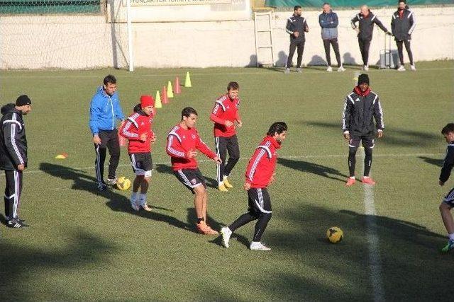 Karabükspor’da Fenerbahçe Mesaisi Başladı