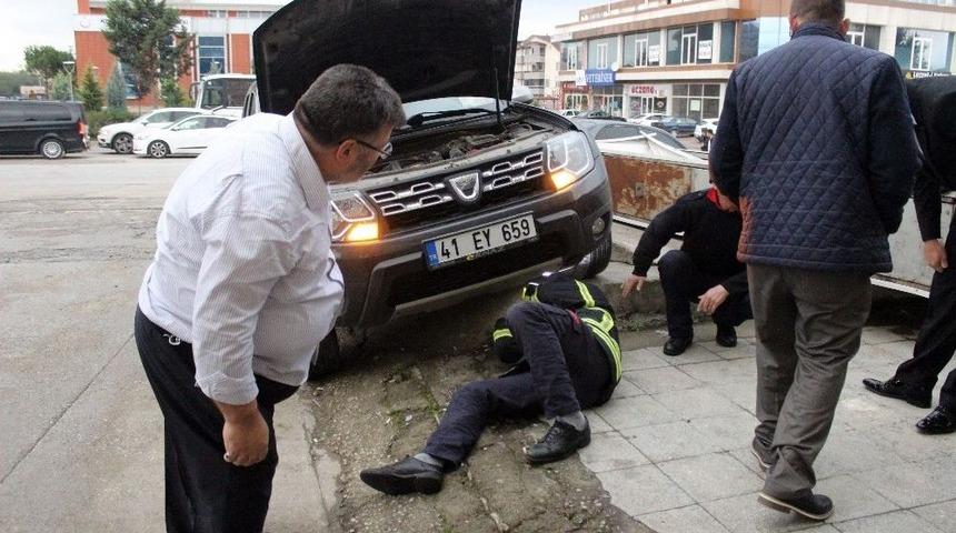 (&ouml;zel Haber) Motora Sıkışan Kedi D&uuml;ğ&uuml;n Konvoyundan Etti