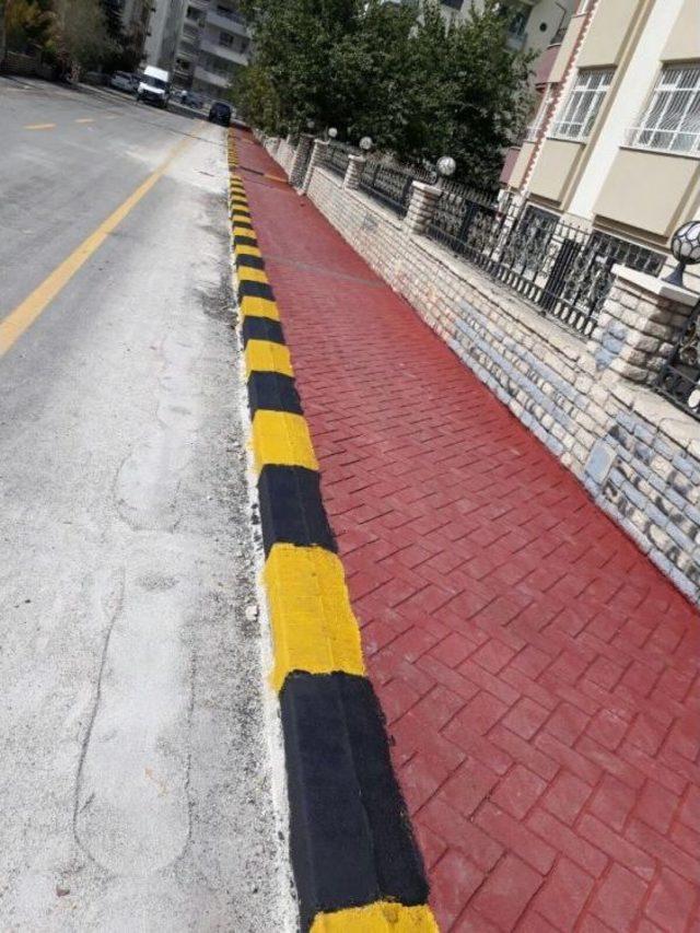 İpekyolu Belediyesinden Renkli Kaldırım Çalışması 1