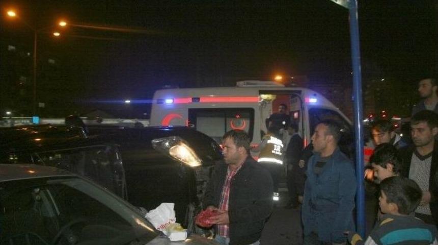 Diyarbakır&rsquo;da Trafik Kazası: 2 Yaralı