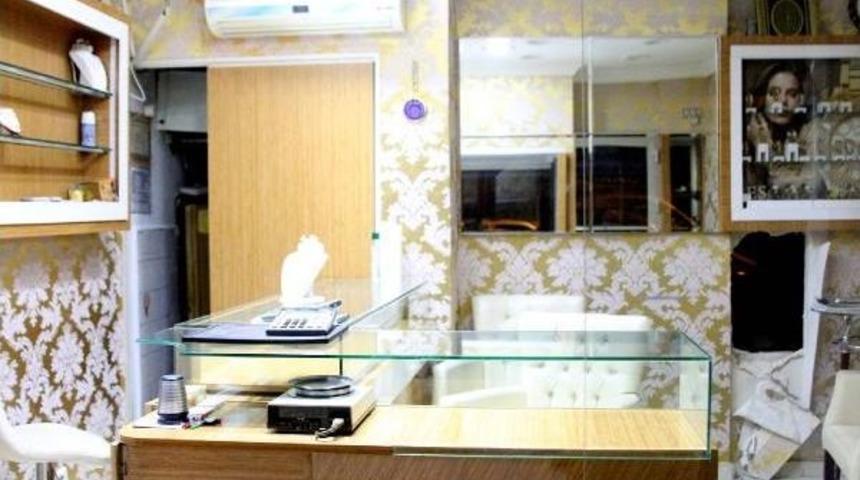 İki Duvarı Delip Kuyumcuyu Soydular