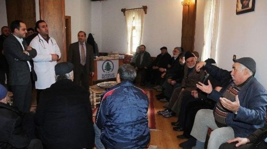 Dede Torun Evi&rsquo;nde Yaşlılara Sağlık Hizmeti Sunuldu