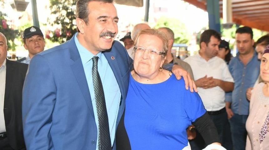 Kapalı Semt Pazarında Klasik M&uuml;zik &Ccedil;alınacak