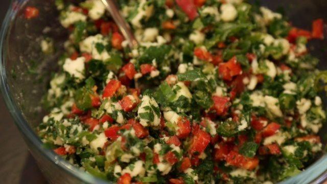 Peynirli böreğin iç harcı nasıl hazırlanır?