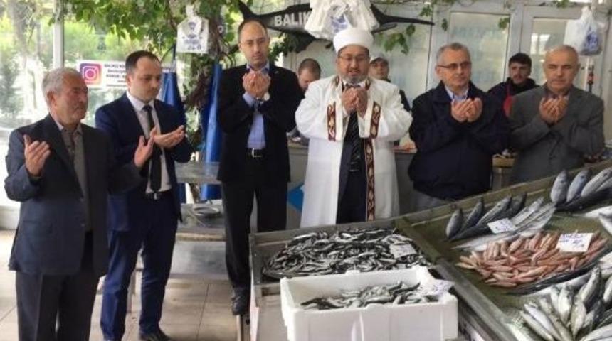 M&uuml;ft&uuml; Vekilinden 'bol Ve Ucuz Balık' I&ccedil;in Dua...