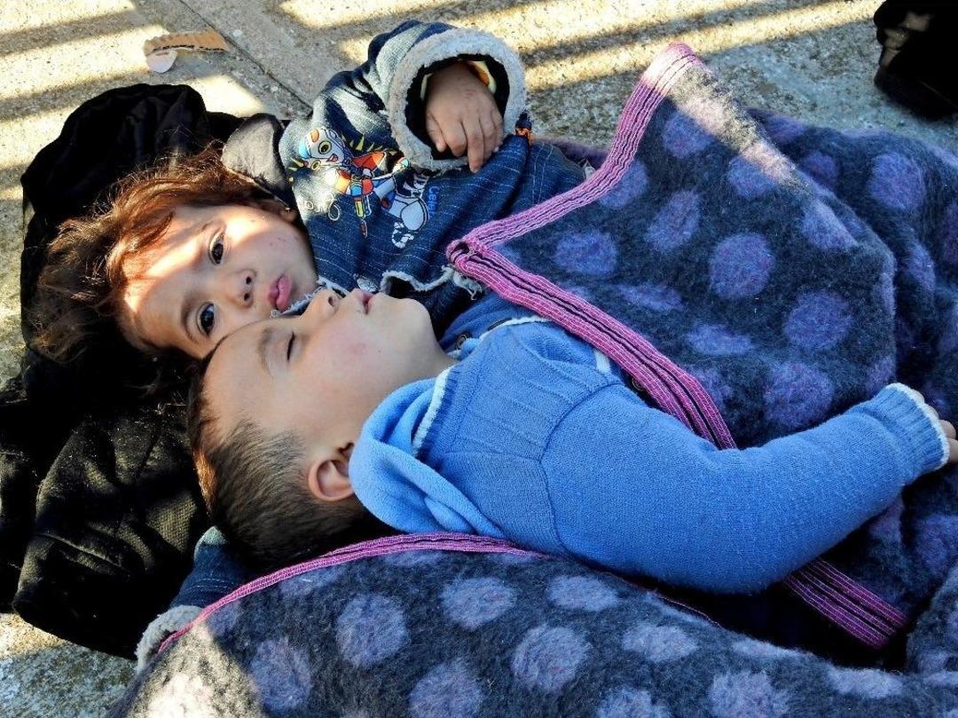 &Ccedil;eşme&rsquo;de 54 Suriyeli G&ouml;&ccedil;men Yakalandı