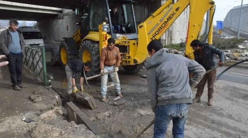 Saraycık Kavşağı&rsquo;nda Trafik Sinyalizasyon &Ccedil;alışmaları Başladı