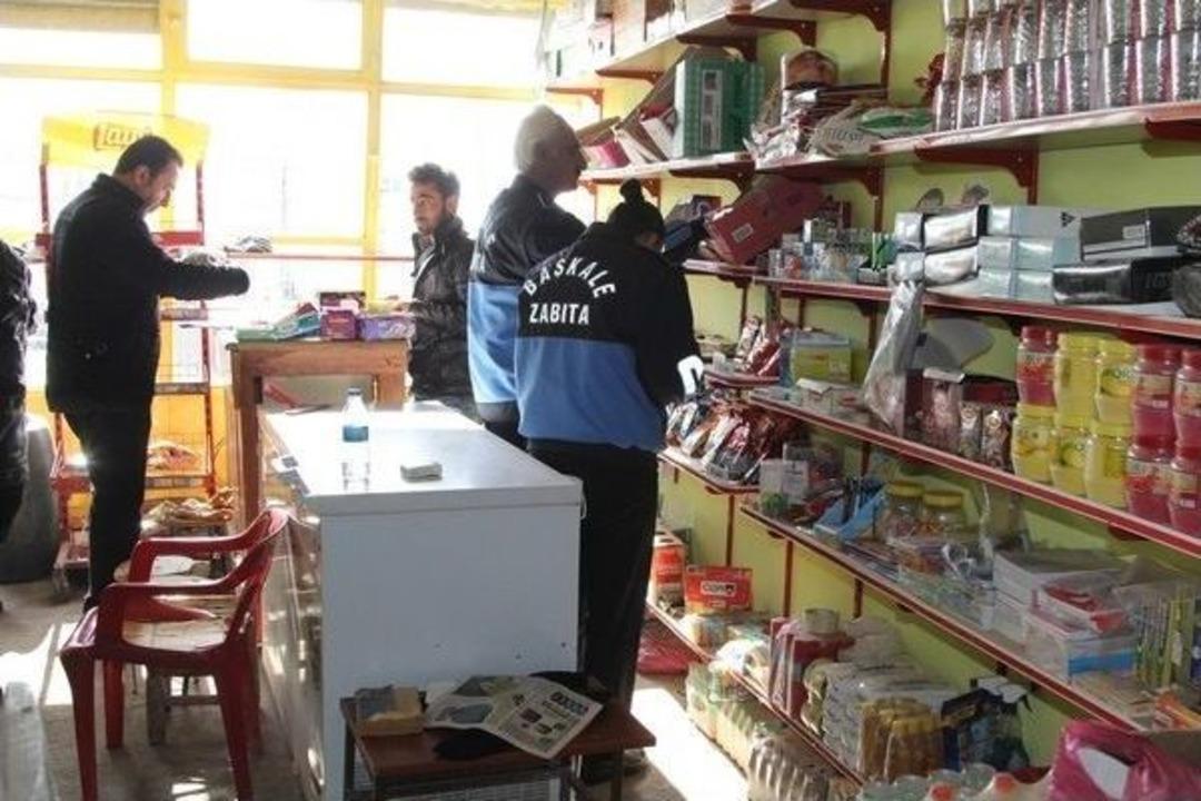 Zabıta Ekipleri, Bakkal Ve Marketleri Denetledi