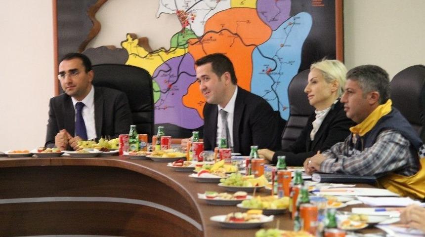 Bayraktar&rsquo;dan M&uuml;d&uuml;r Yanmaz&rsquo;a Ziyaret