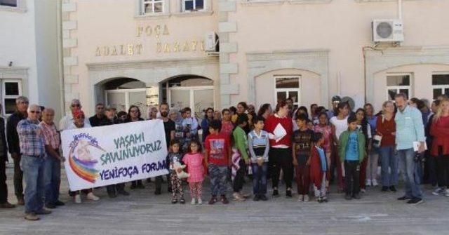 Foça'daki Veliler Taşımalı Eğitim Istedi