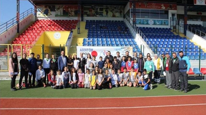 Atletizm M&uuml;sabakalarına B&uuml;y&uuml;k Katılım