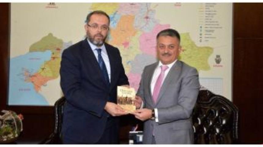 Prof. Dr. Erhan Afyoncu, Vali Yazıcı&rsquo;yı Ziyaret Etti